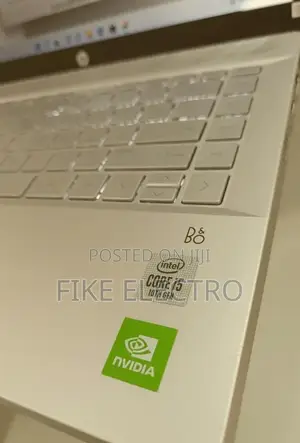 New Laptop HP Pavilion 15 8GB Intel Core i5 SSD 512GB