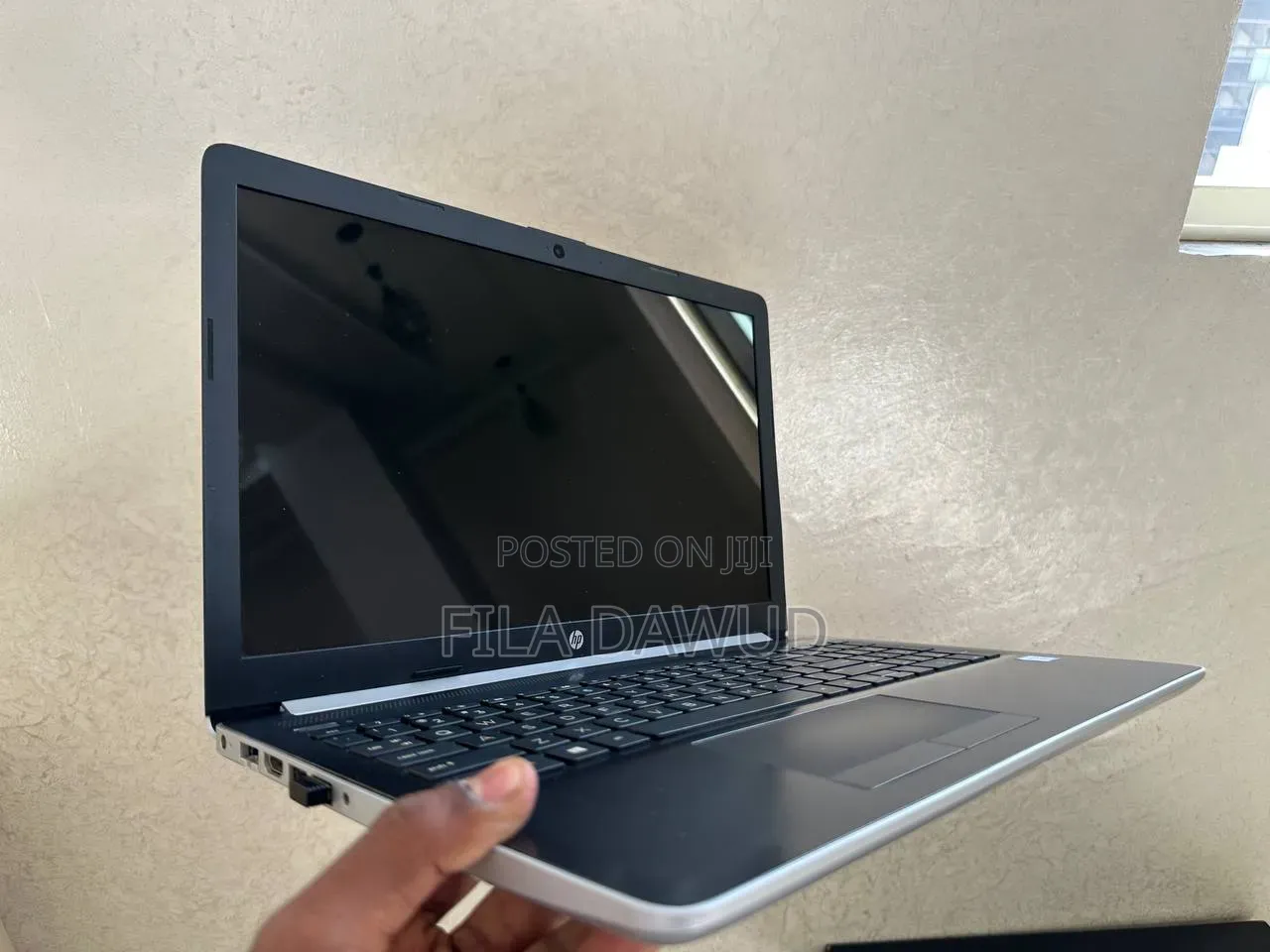 Laptop HP 15-dw0037wm 8GB Intel Core i5 HDD 1T