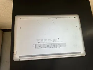 Laptop HP 15-dw0037wm 8GB Intel Core i5 HDD 1T