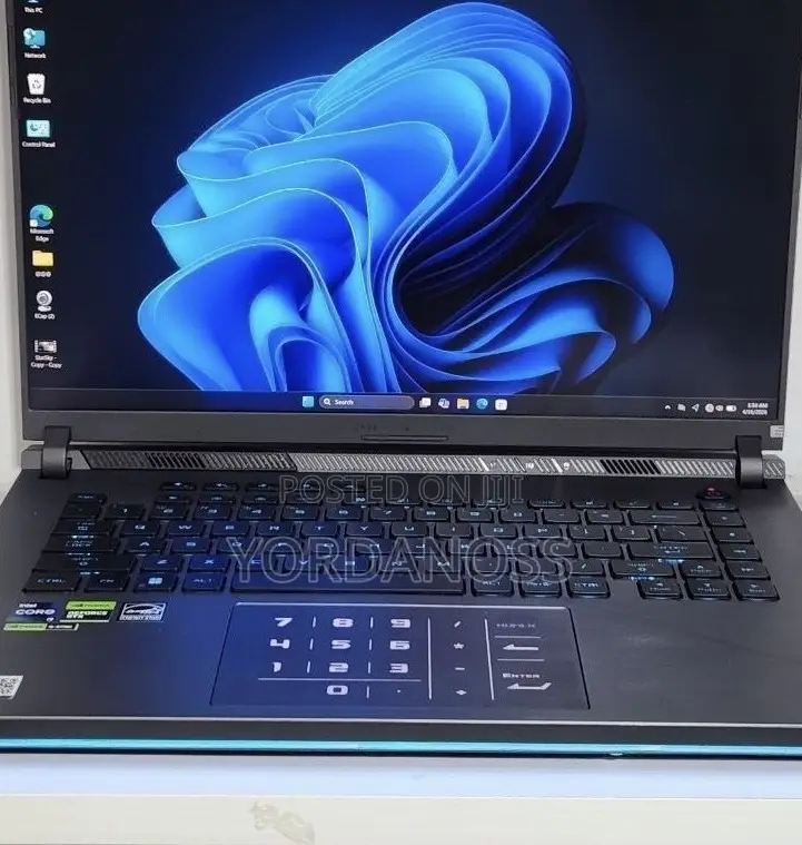 New Laptop Asus ROG Strix G16 G614 16GB Intel Core i9 SSD 1T