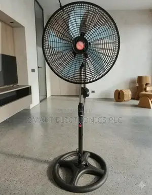 Fan 18-Inch Model From Brands Like Lg or Ox, Featuring a Metal