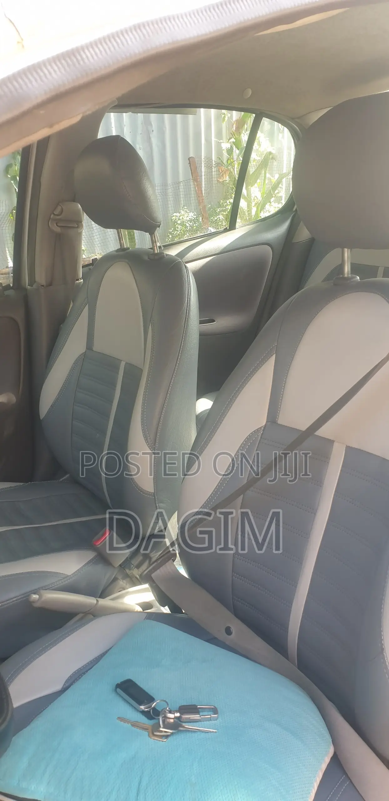 Toyota Platz 1.0 FWD 2001 Silver