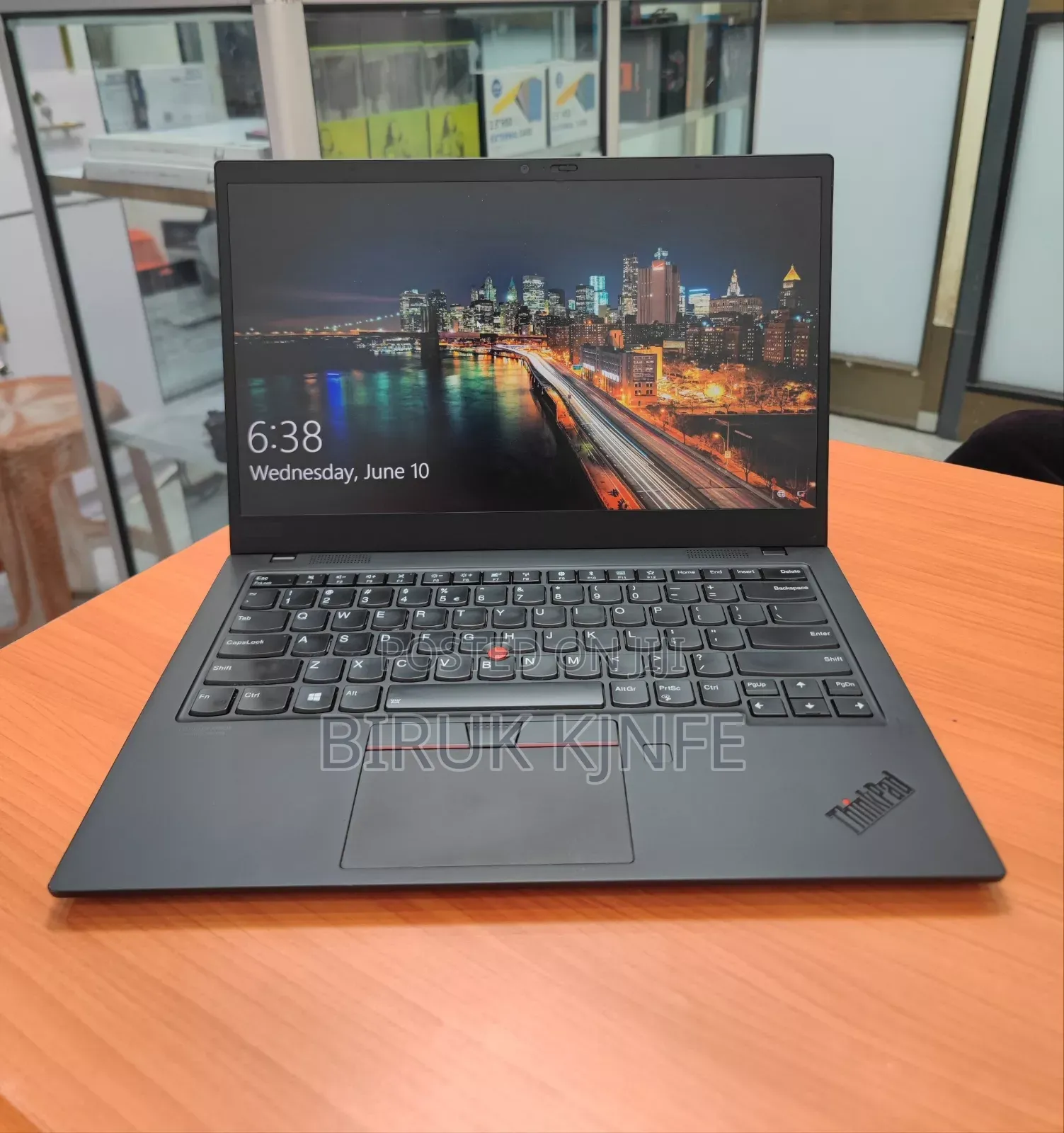 New Laptop Lenovo ThinkPad X1 Carbon 16GB Intel Core i5 SSD 512GB