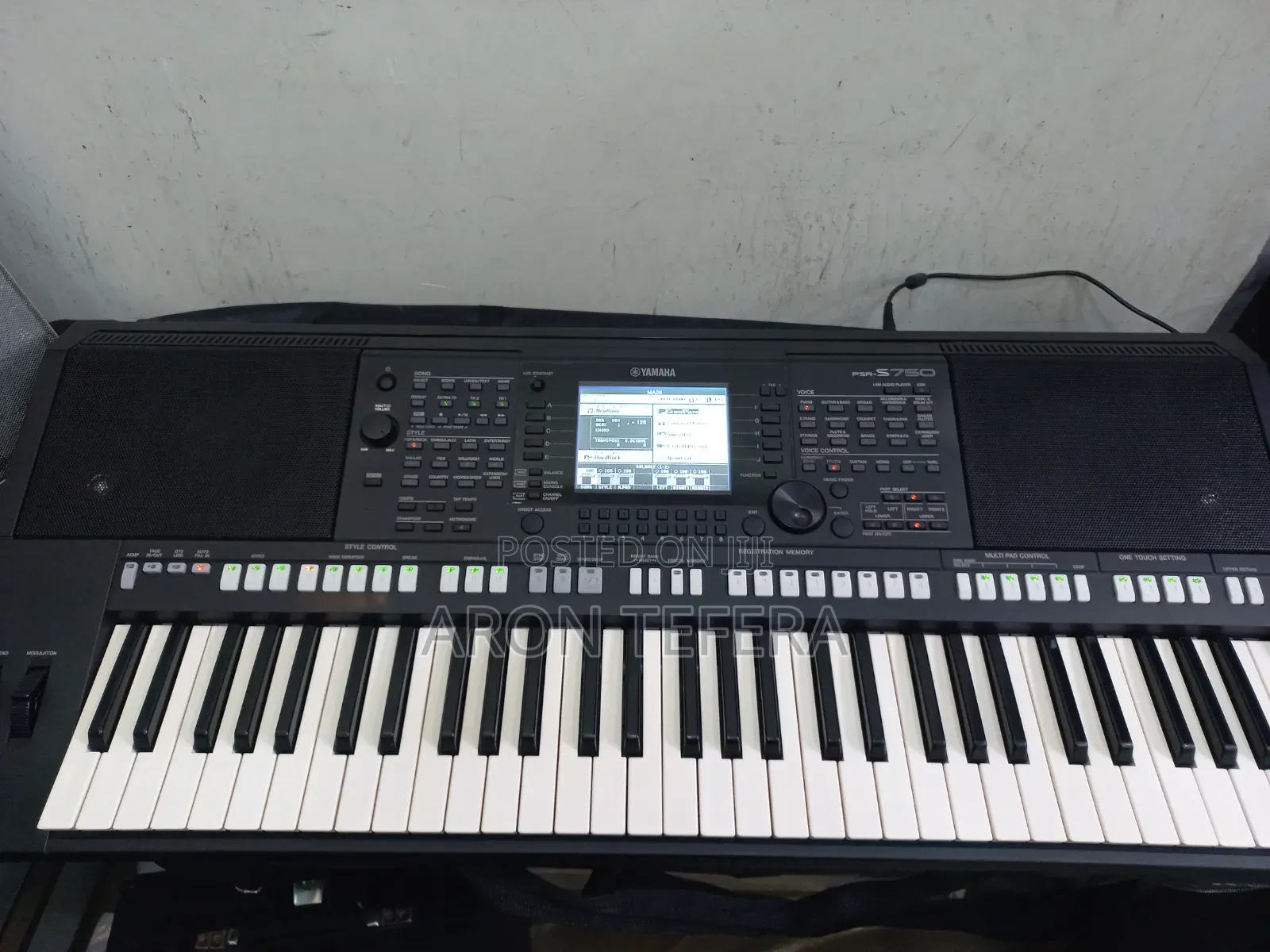 Yamaha 750 Keyboard (Used)