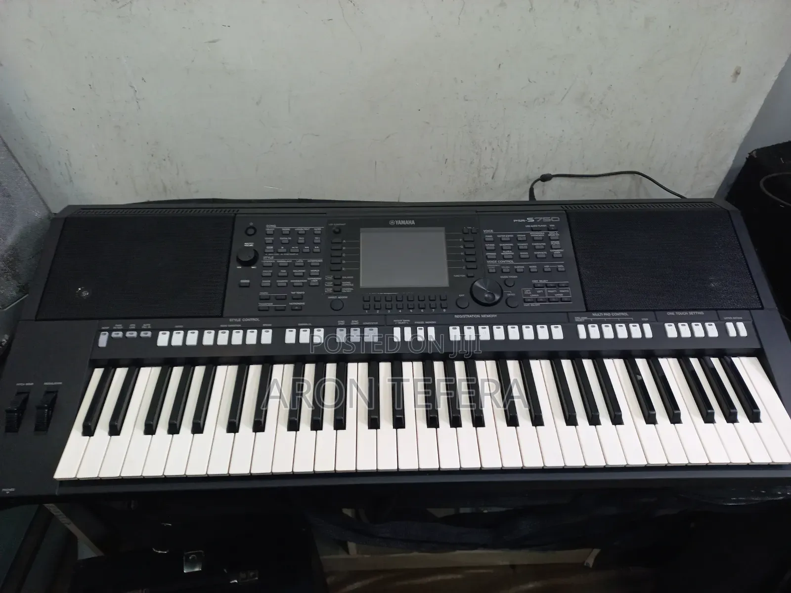 Yamaha 750 Keyboard (Used)