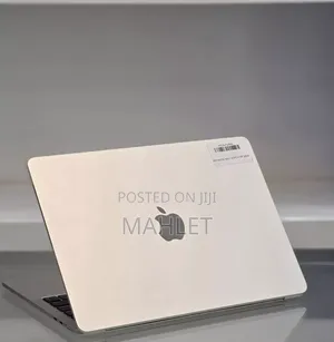New Laptop Apple MacBook Air 2025 M4 16GB Intel Core i9 SSD 256GB