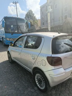 Toyota Vitz 2003 Silver