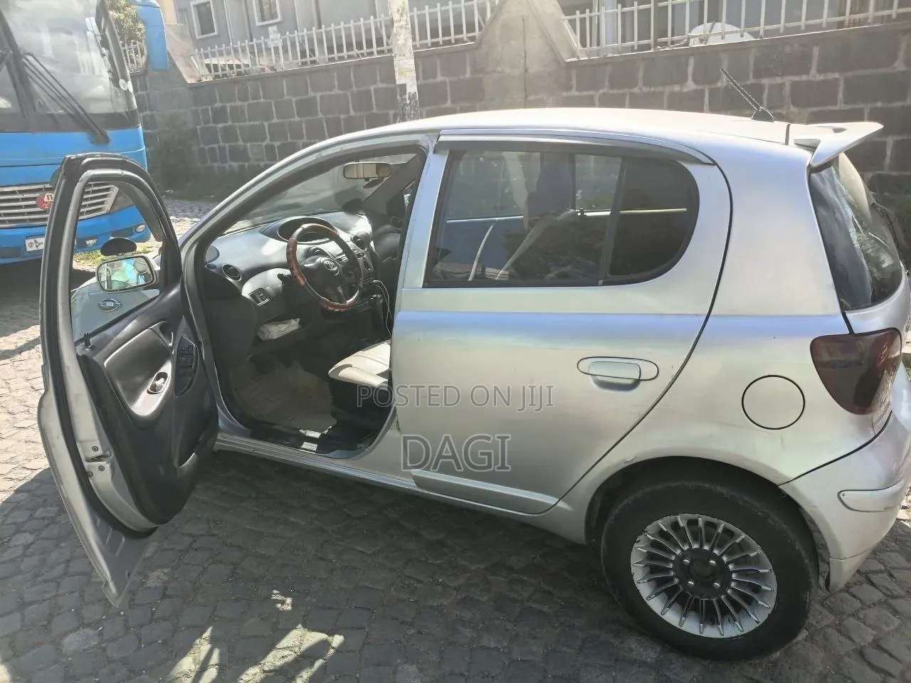 Toyota Vitz 2003 Silver