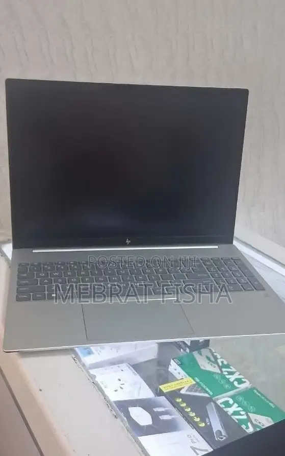 New Laptop HP Pavilion 13 16GB Intel Core i7 SSD 1T