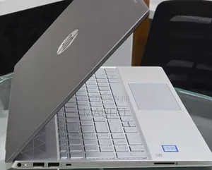 New Laptop HP Pavilion 14 8GB Intel Core i5 SSD 256GB