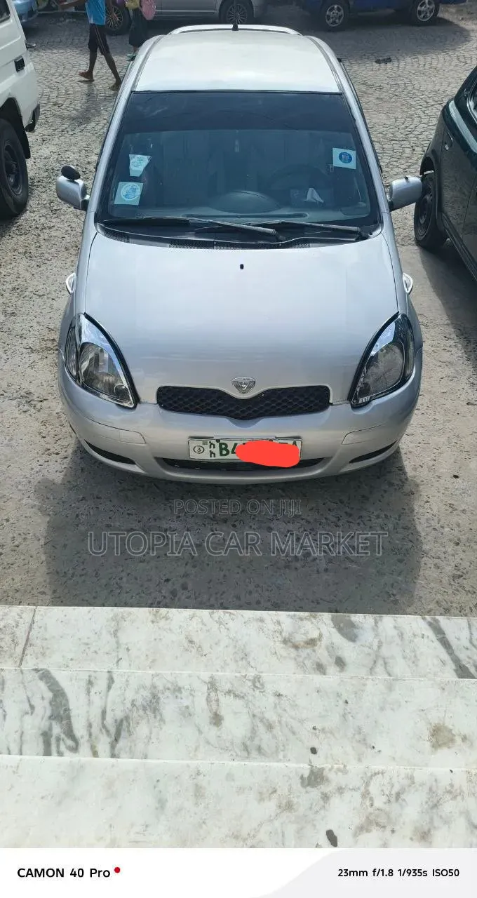Toyota Vitz 2004