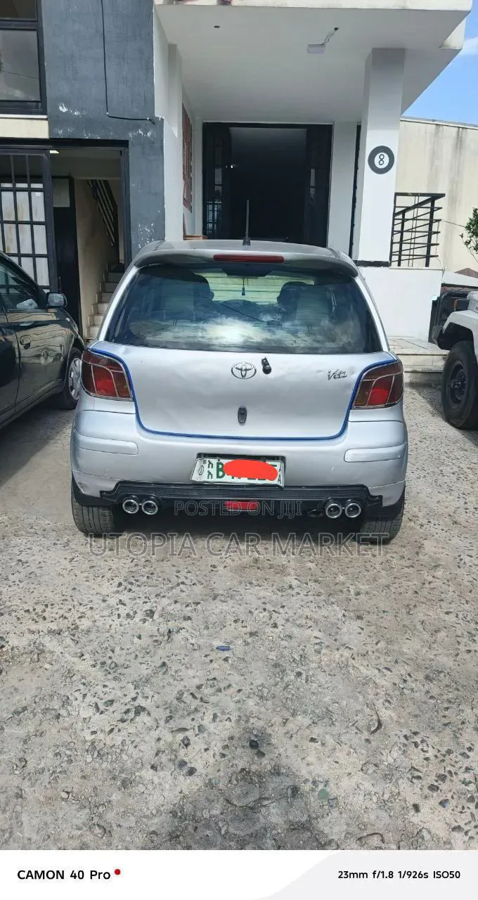 Toyota Vitz 2004