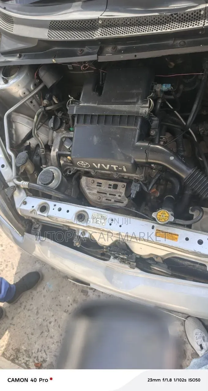 Toyota Vitz 2004