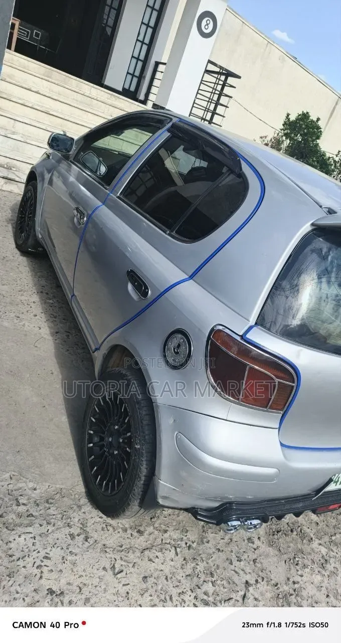 Toyota Vitz 2004