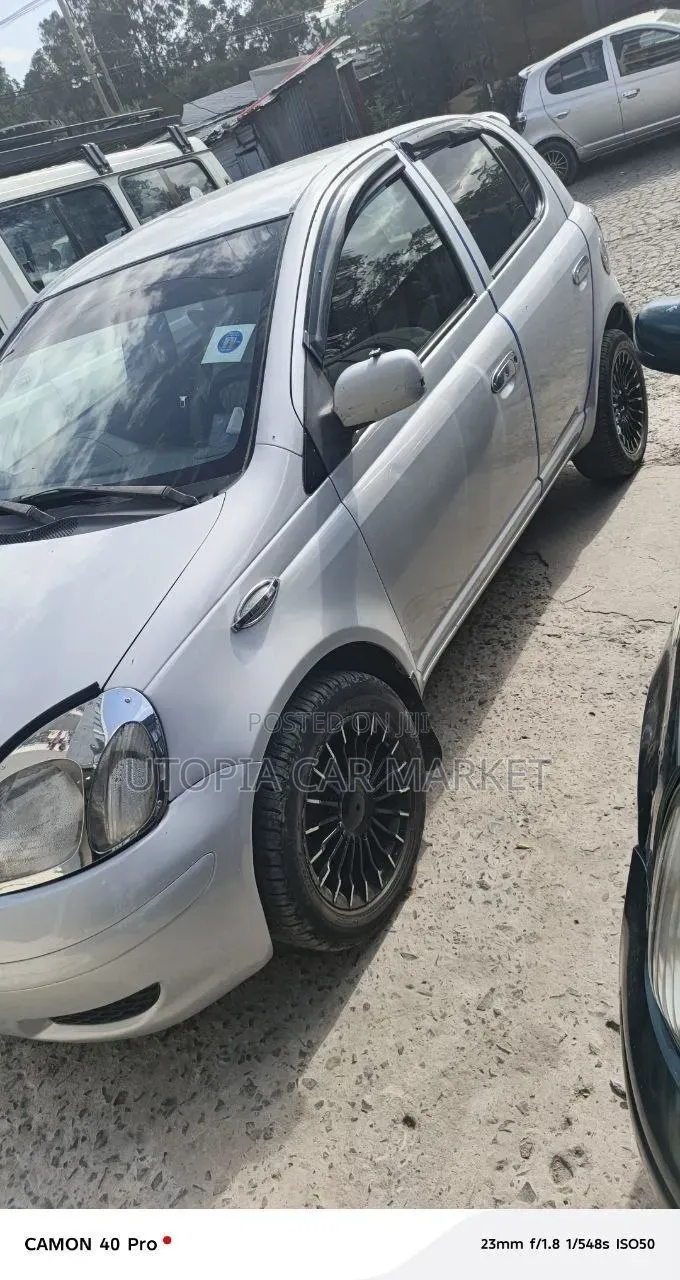 Toyota Vitz 2004