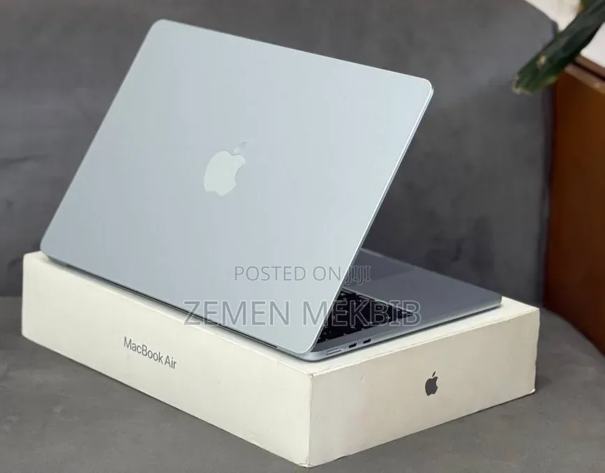 New Laptop Apple MacBook Air 2026 M5 16GB Apple M5 SSD 512GB