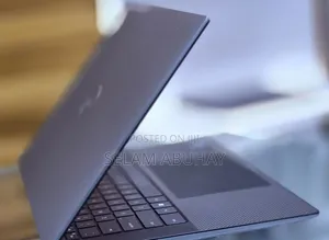 New Laptop Dell Precision 15 3520 16GB Intel Core i9 SSD 512GB
