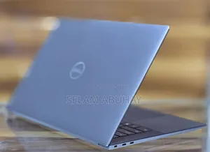 New Laptop Dell Precision 15 3520 16GB Intel Core i9 SSD 512GB