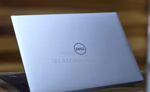 New Laptop Dell Precision 15 3520 16GB Intel Core i9 SSD 512GB