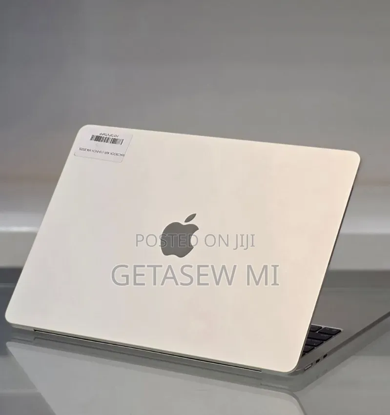 New Laptop Apple MacBook Air 2025 M4 16GB Apple M4 SSD 256GB