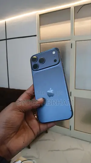 New Apple iPhone 17 Pro Max 256 GB Blue