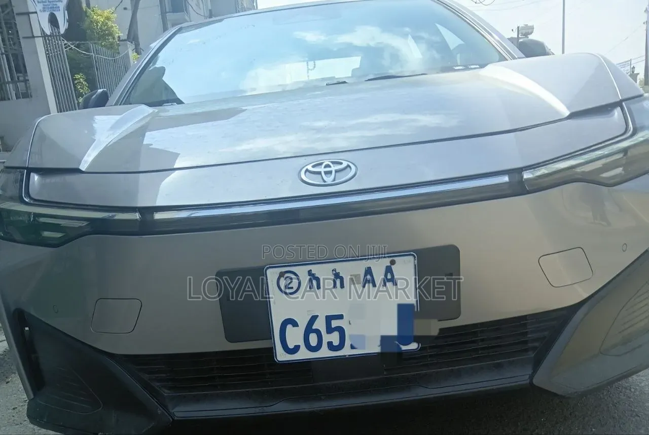 Toyota bZ3 2024 Gray