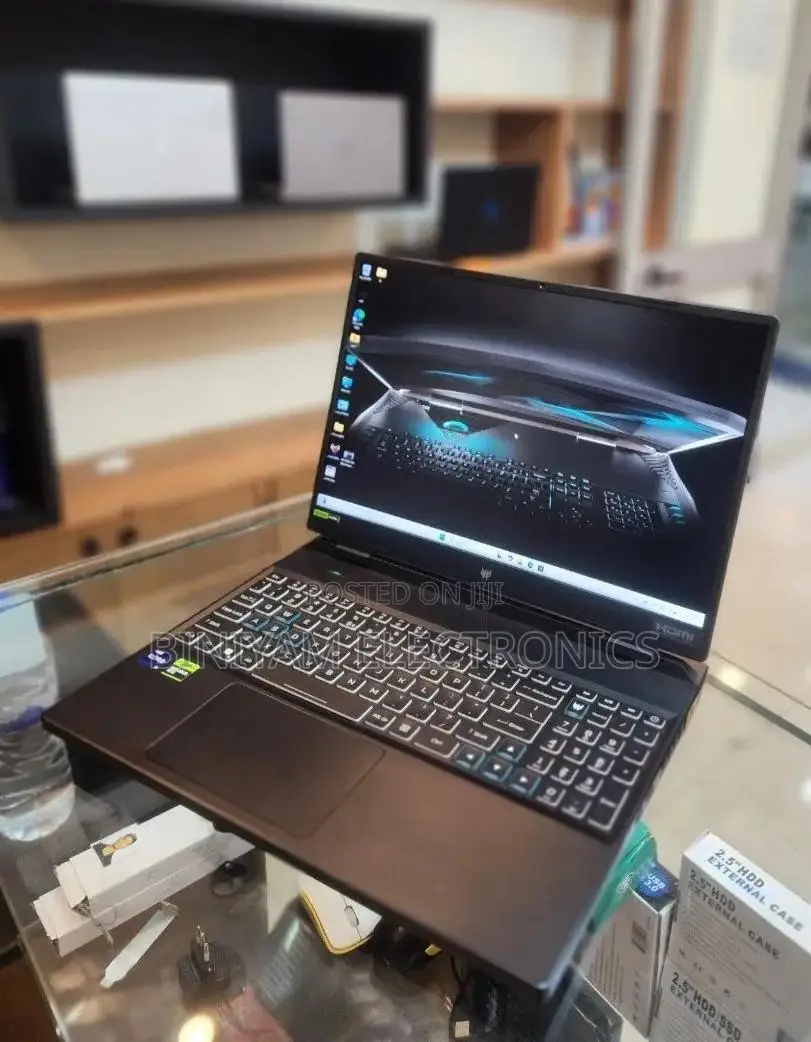 New Laptop Acer Predator Helios 300 16GB Intel Core i9 SSD 1T