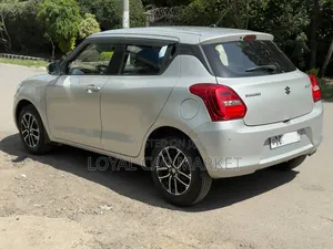 Suzuki Swift 2021 Gray