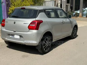 Suzuki Swift 2021 Gray