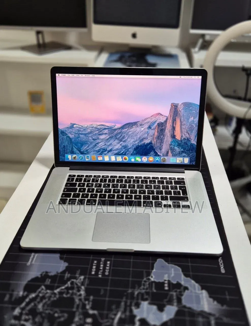 New Laptop Apple MacBook Pro 2015 16GB Intel Core i7 SSD 256GB