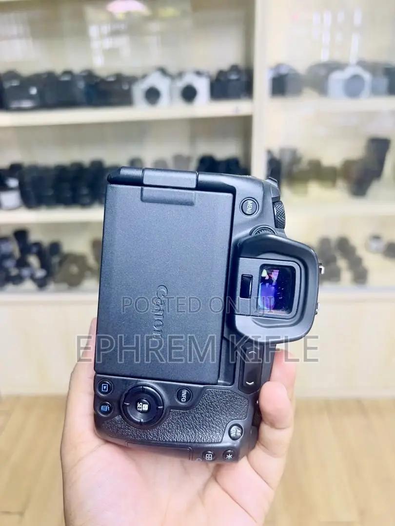 Camera Canon R