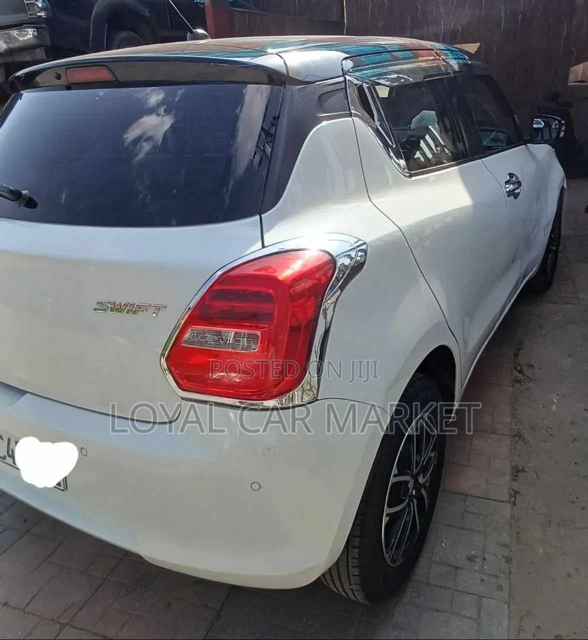 Suzuki Swift 2022 White