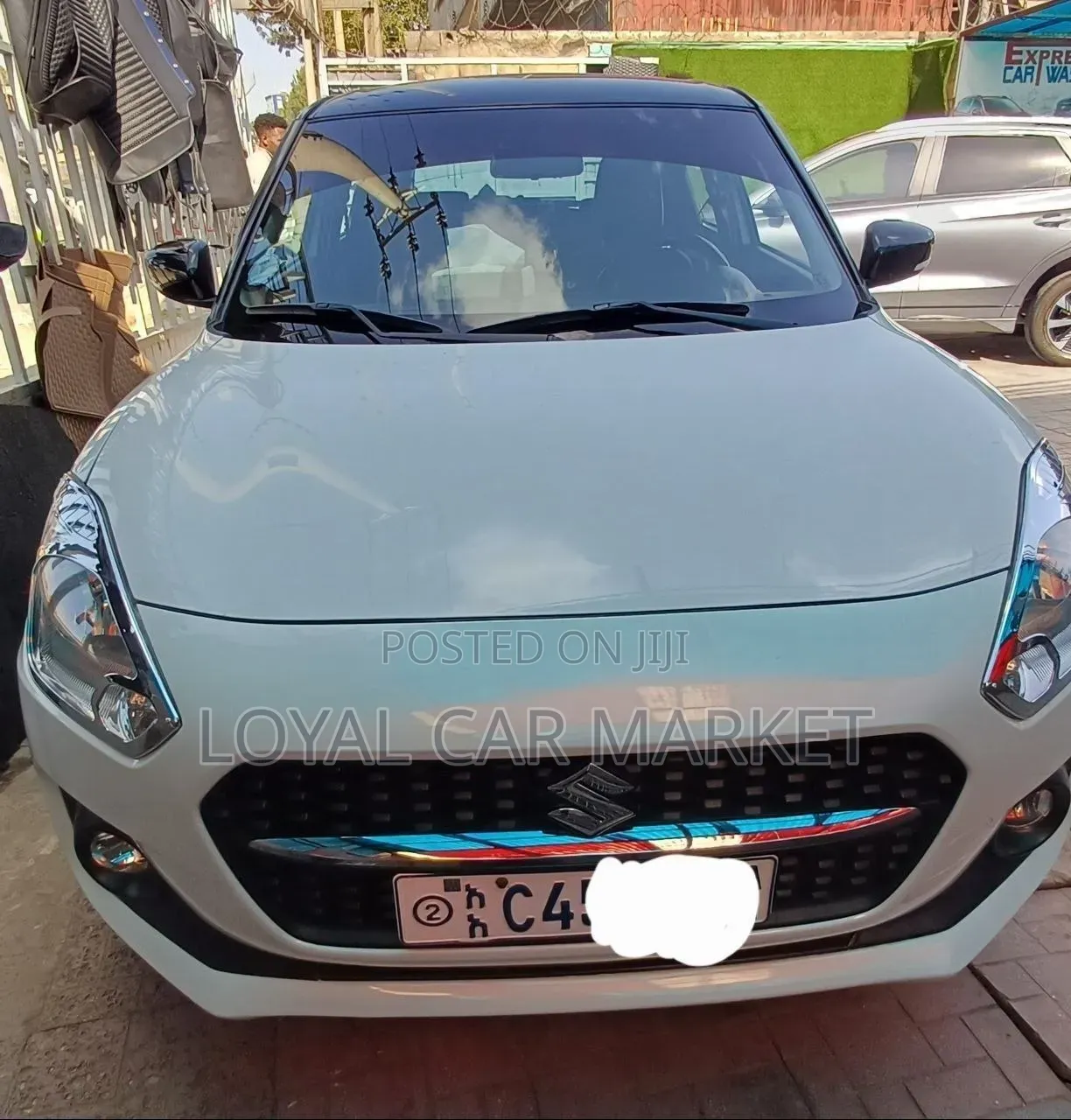 Suzuki Swift 2022 White