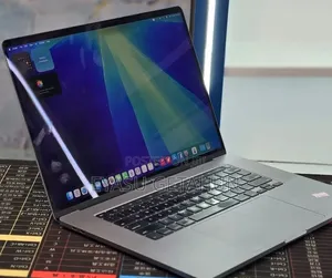 New Laptop Apple MacBook Pro 2019 64GB Intel Core i9 SSD 512GB