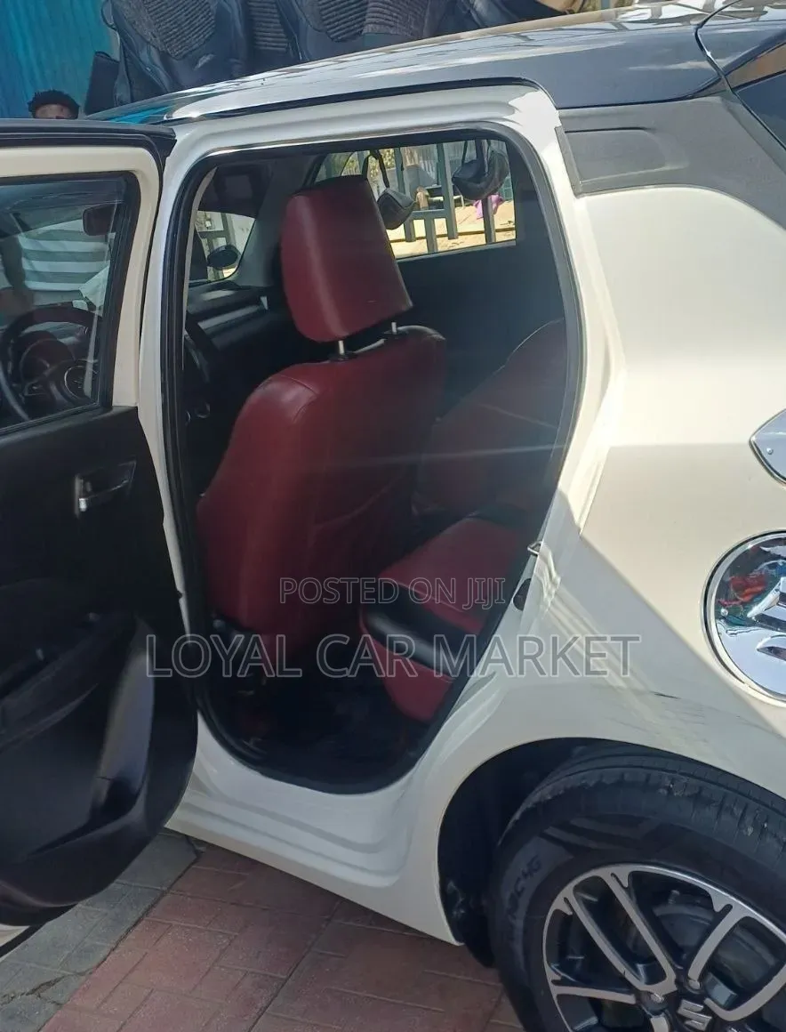 Suzuki Swift 2022 White