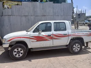 Toyota Hilux 2008 White