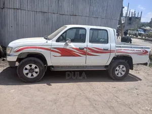 Toyota Hilux 2008 White