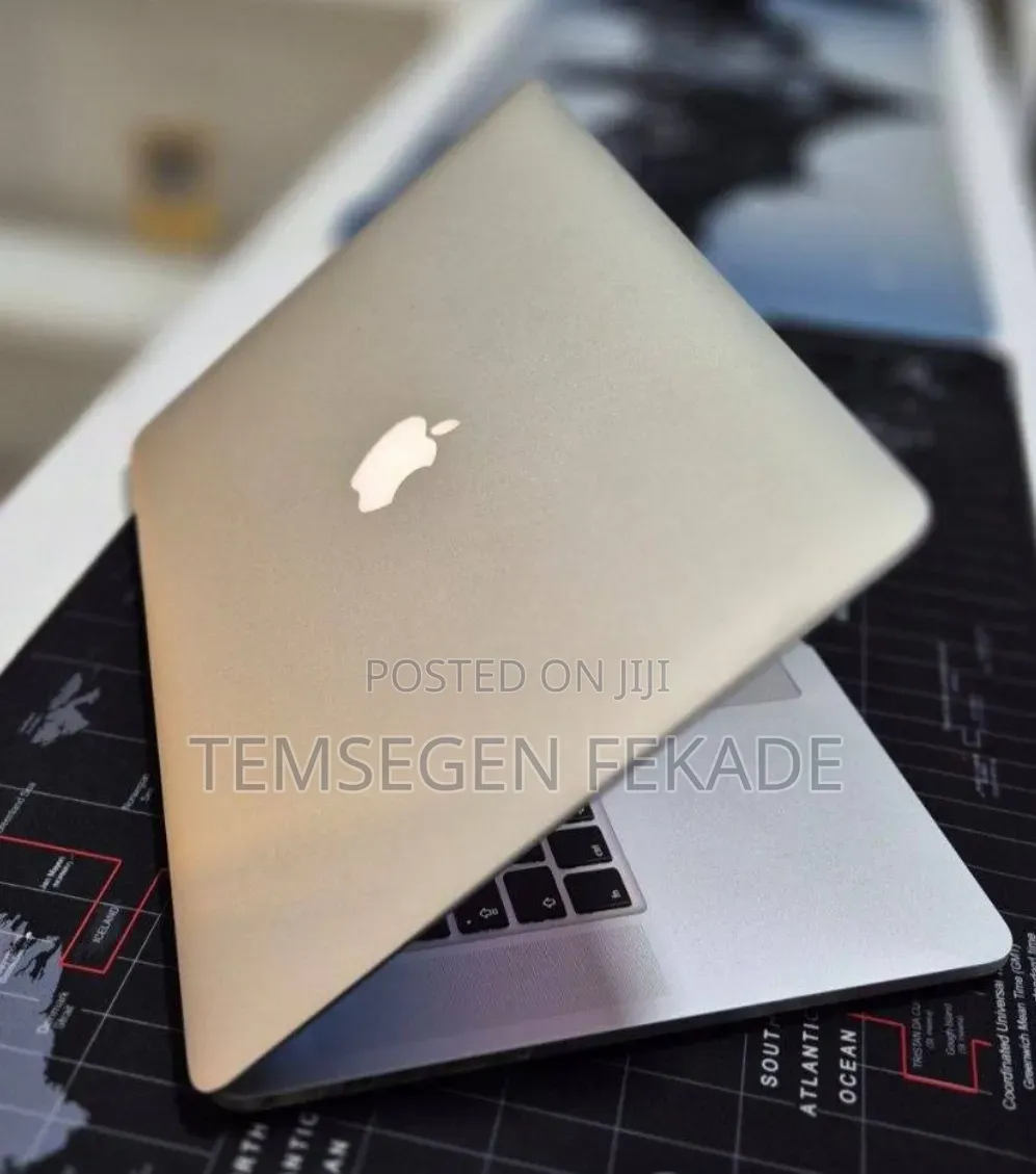 New Laptop Apple MacBook Pro 2015 16GB Intel Core i7 SSD 256GB