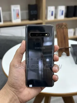 New Samsung Galaxy S10 5G 256 GB Black