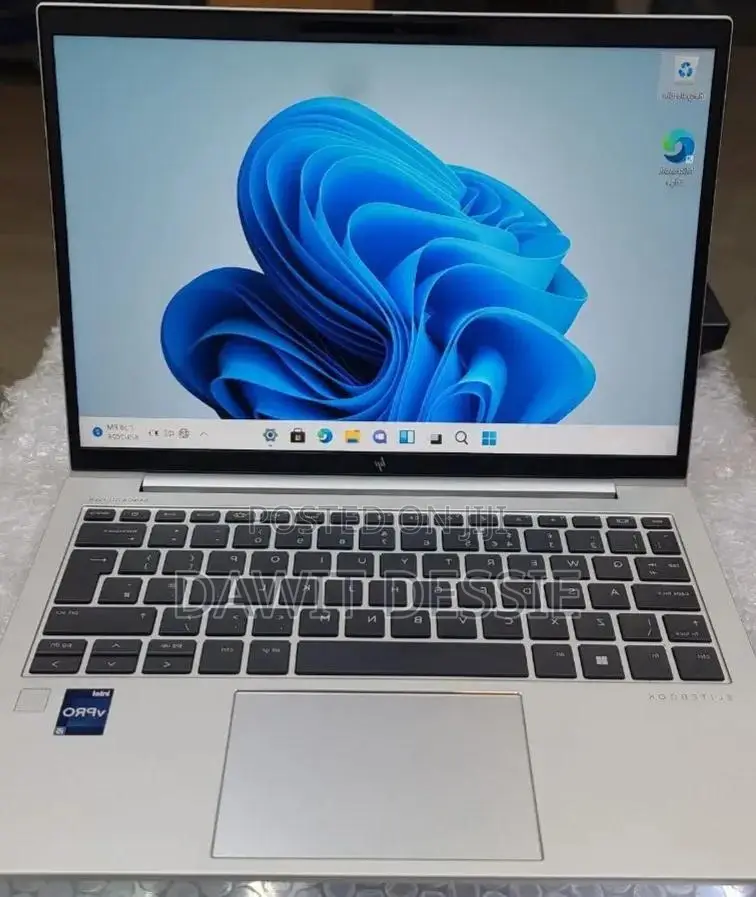 New Laptop HP EliteBook 830 G9 16GB Intel Core i5 SSD 512GB