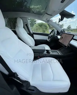 Tesla Model Y 2023 Black
