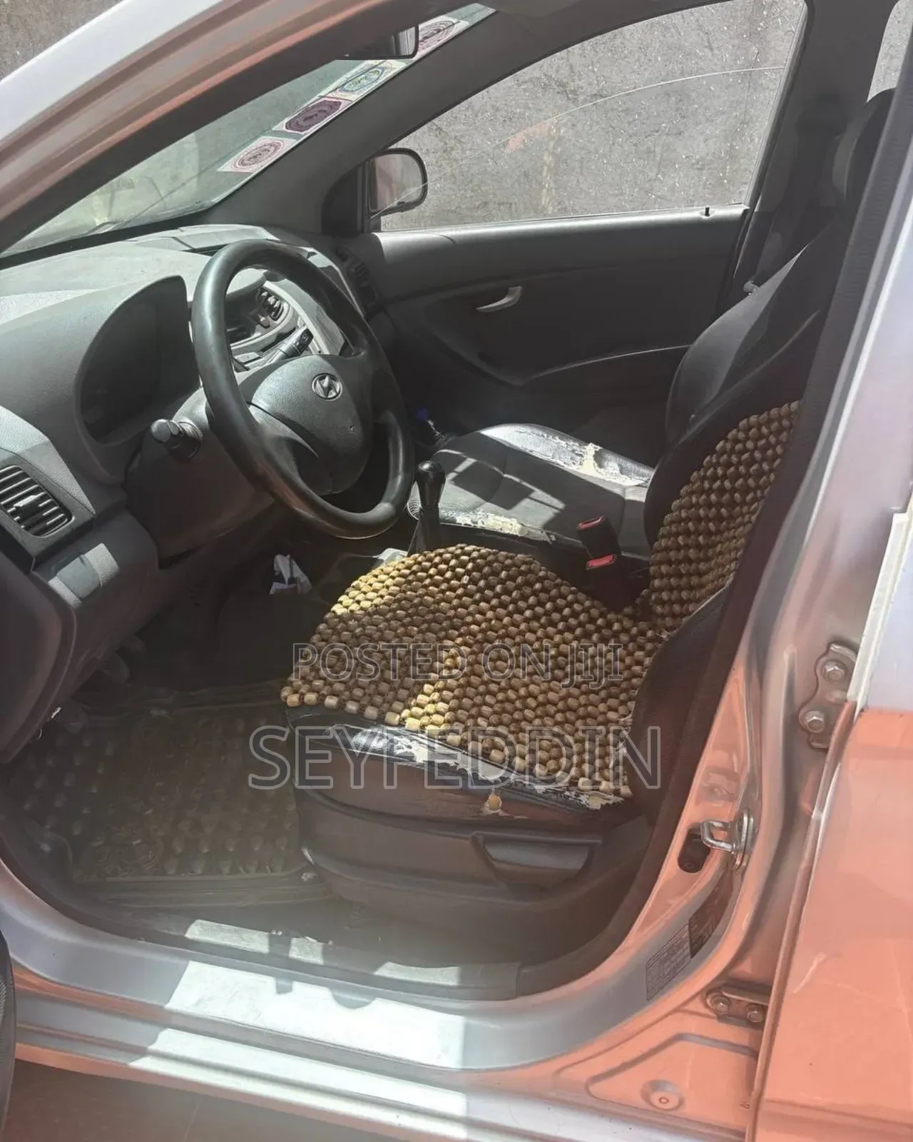 Hyundai Eon 2015 Silver