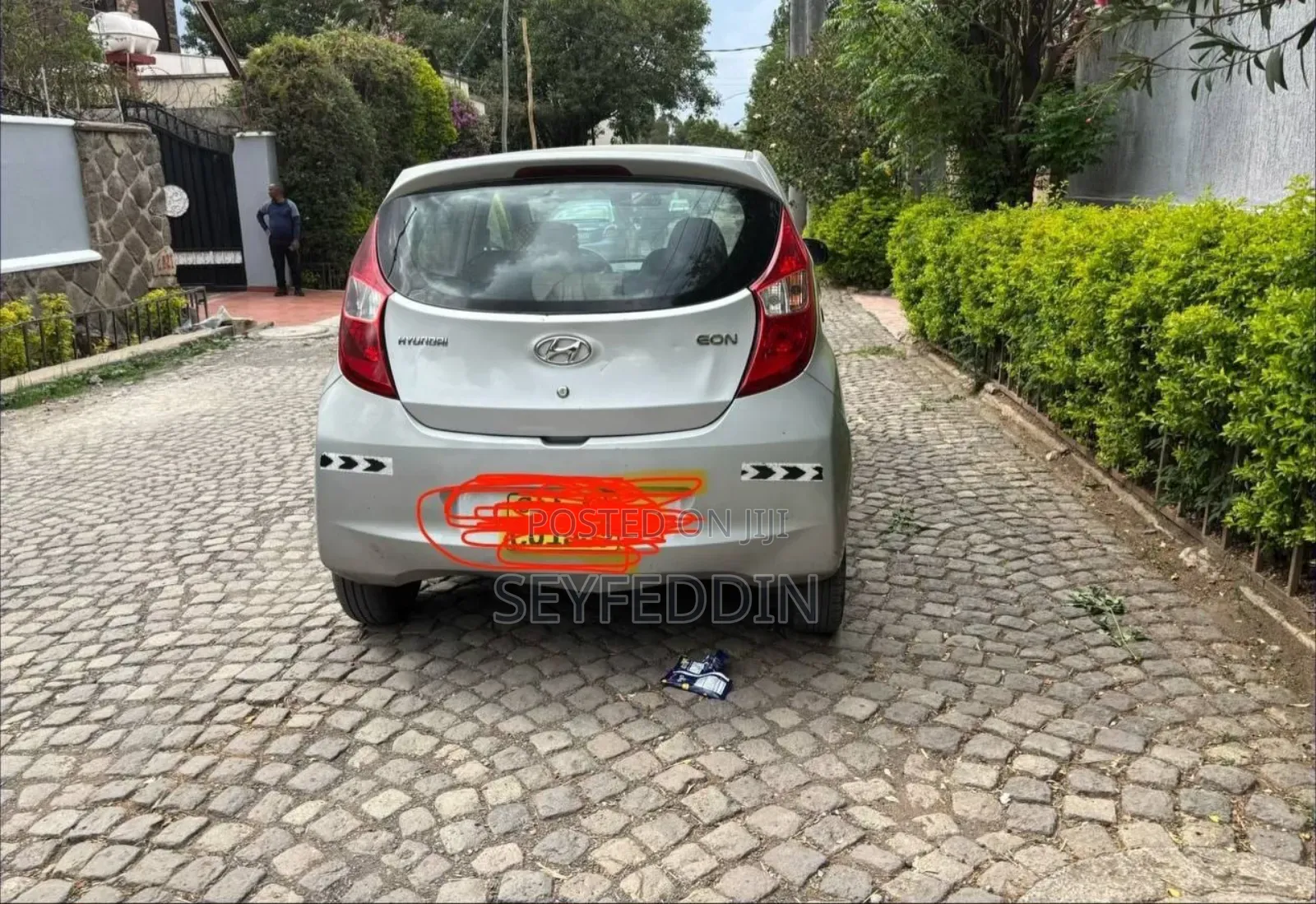 Hyundai Eon 2015 Silver