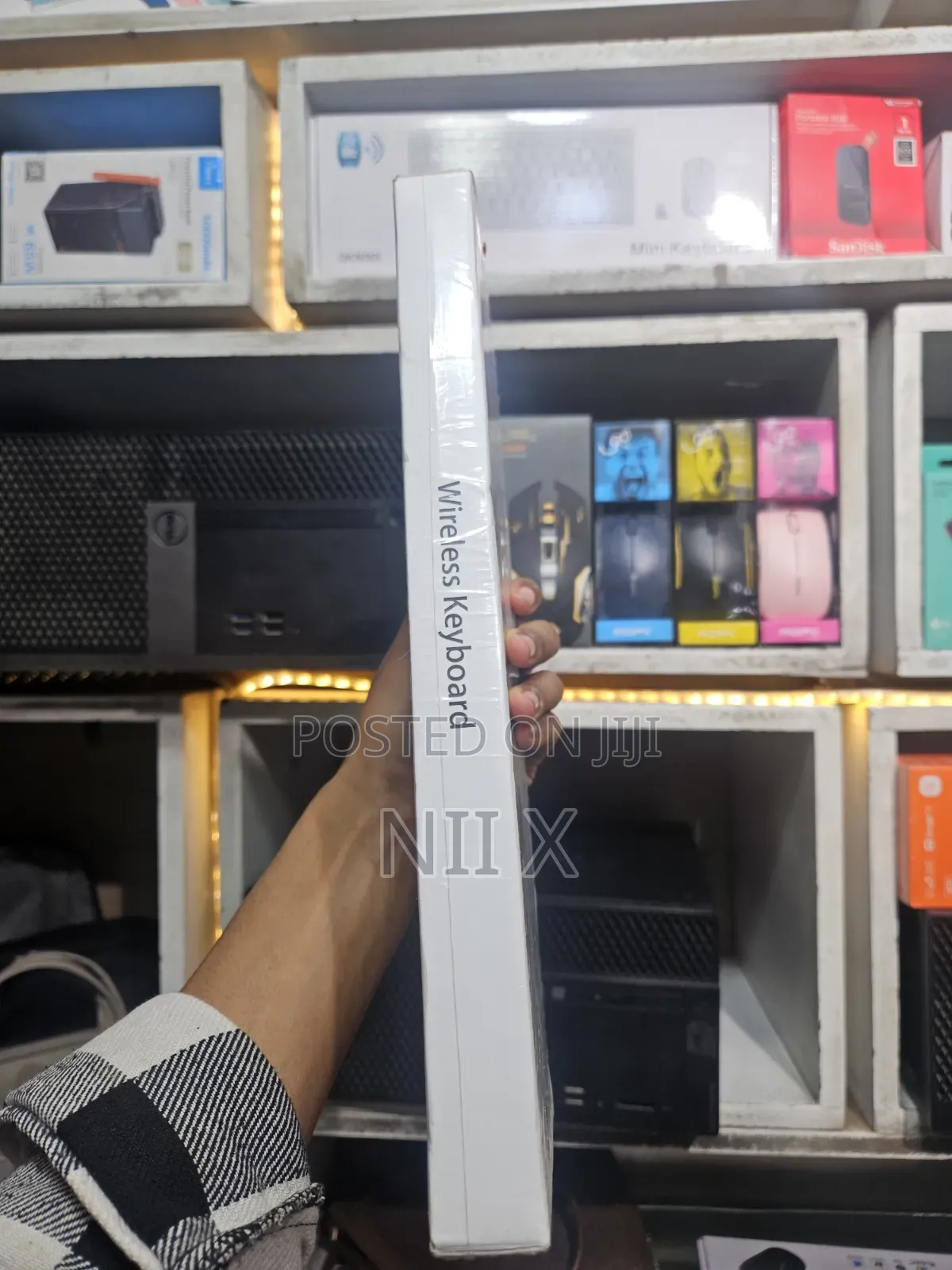Apple Wireless Keyboard (Model A1314)