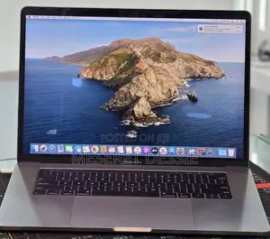 New Laptop Apple MacBook Pro 2018 32GB Intel Core i7 SSD 1T