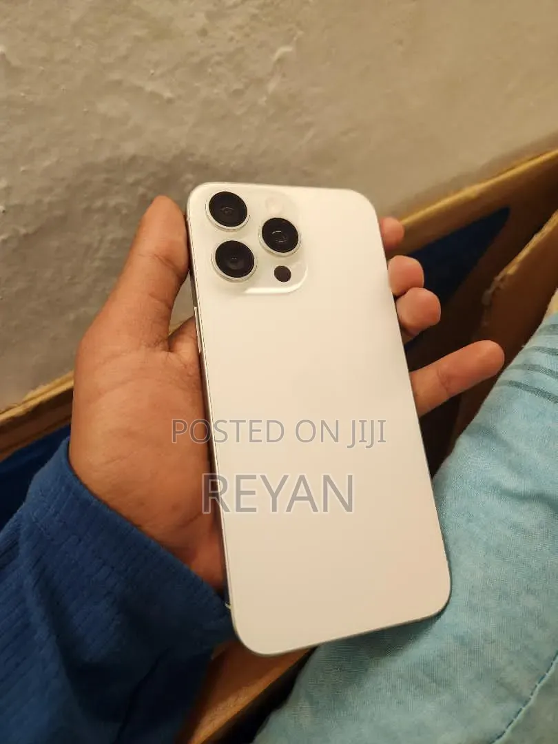 Apple iPhone 15 Pro Max 256 GB White