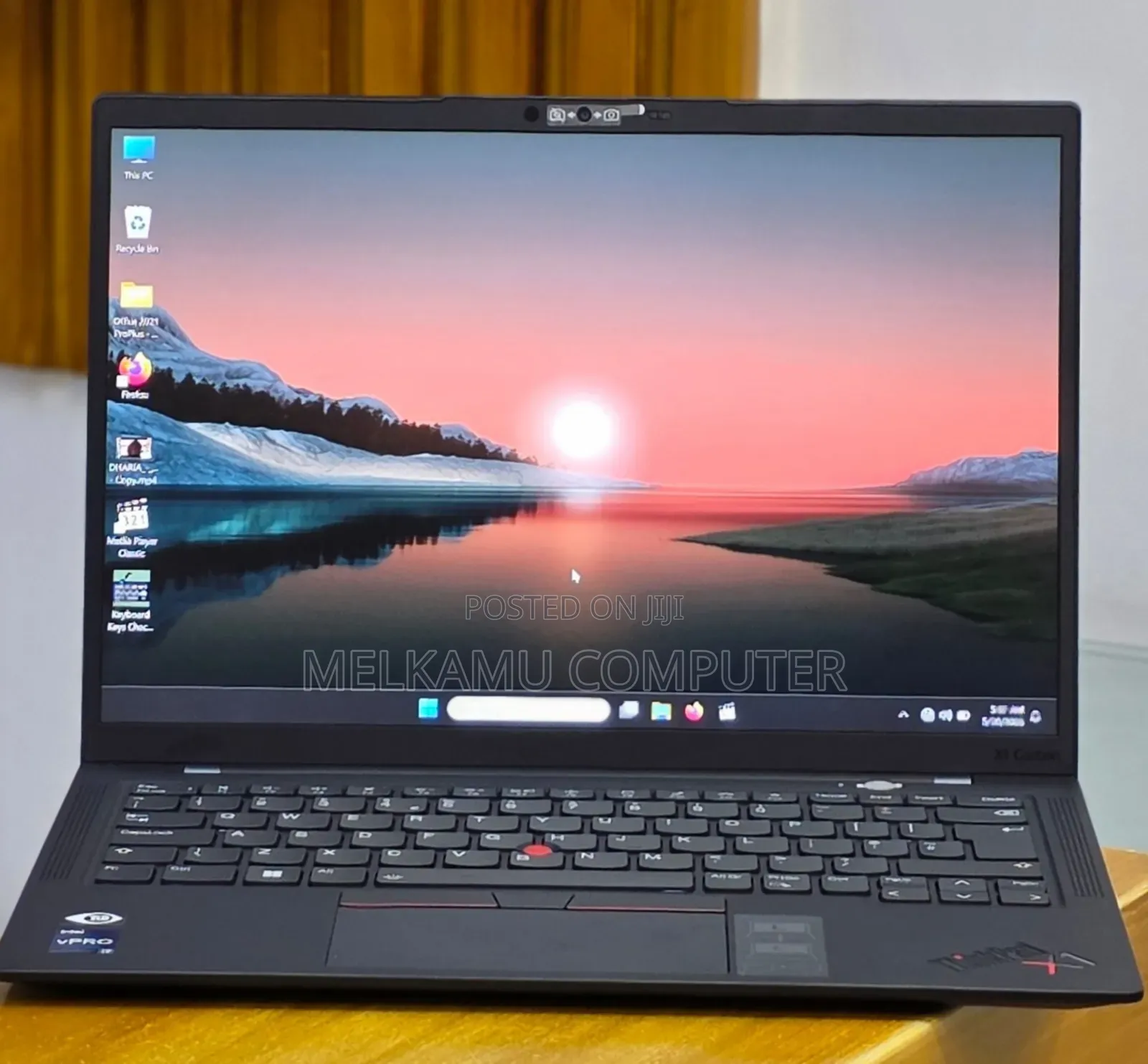 New Laptop Lenovo ThinkPad X1 Yoga 16GB Intel Core i7 SSD 512GB