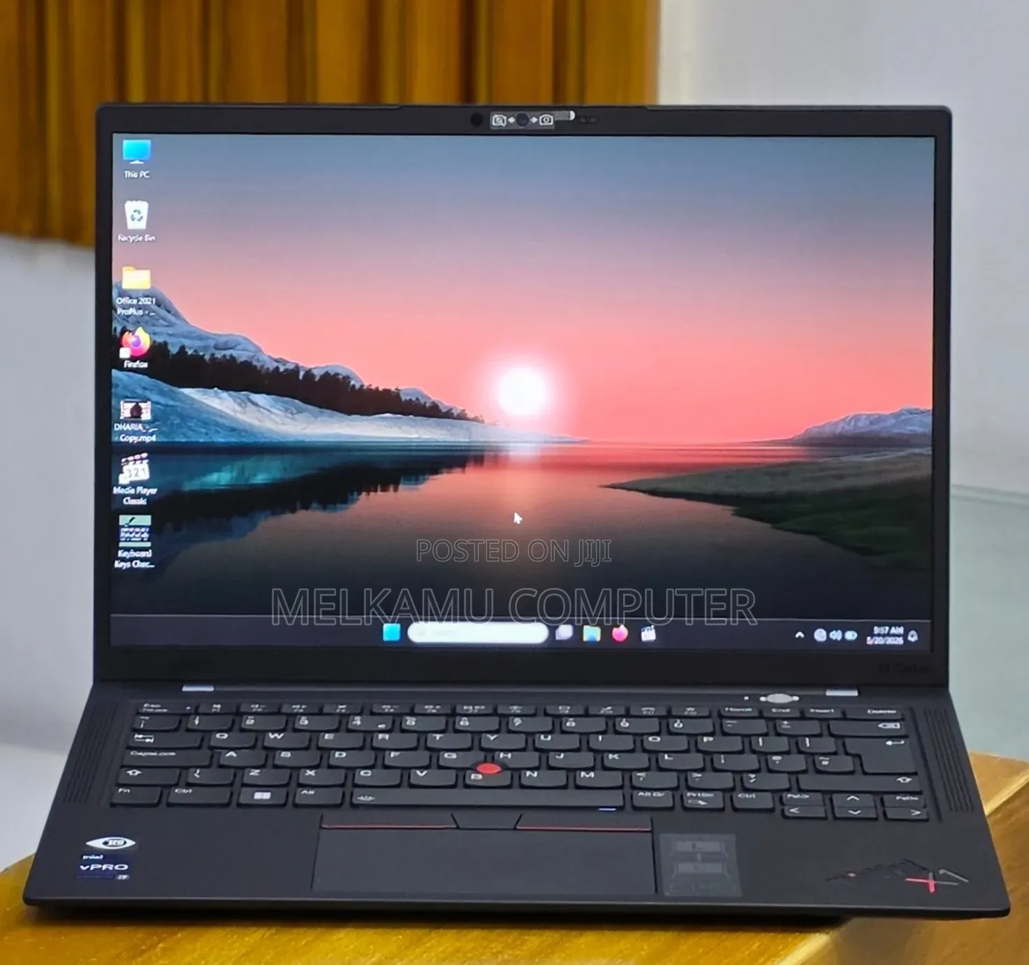 New Laptop Lenovo ThinkPad X1 Yoga 16GB Intel Core i7 SSD 512GB