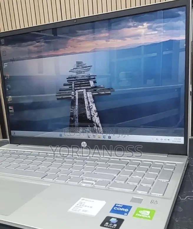 New Laptop HP Pavilion 10 16GB Intel Core i5 SSD 512GB