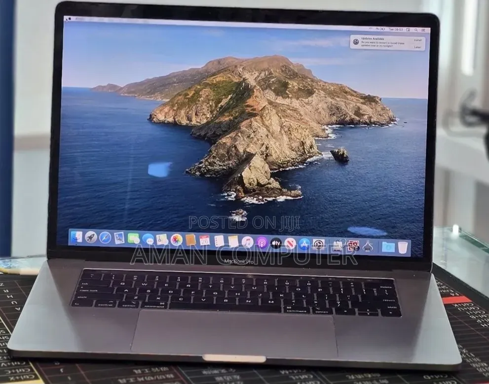 New Laptop Apple MacBook Pro 2018 32GB Intel Core i7 SSD 1T
